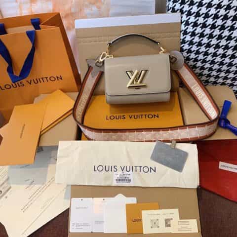 Louis Vuitton LV Twist PM Bag M57049