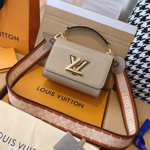 Louis Vuitton LV Twist PM Bag M57049