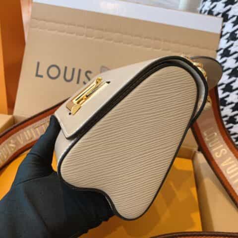 Louis Vuitton LV Twist PM Bag M57049