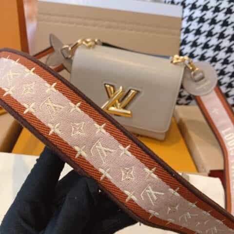 Louis Vuitton LV Twist PM Bag M57049