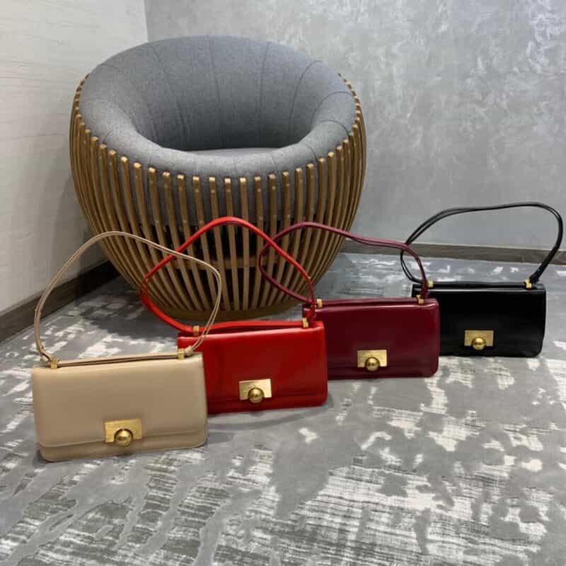 Bottega Veneta葆蝶家 Classic 28CM单肩斜挎包 578009平纹