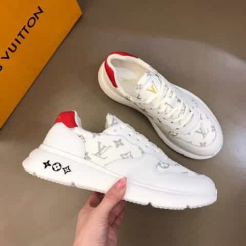 LV/路易威登   白色小牛皮拼接印花透气网面材质新品男士高端休闲运动鞋