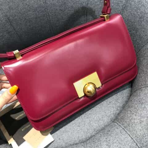 Bottega Veneta葆蝶家 Classic 28CM单肩斜挎包 578009平纹