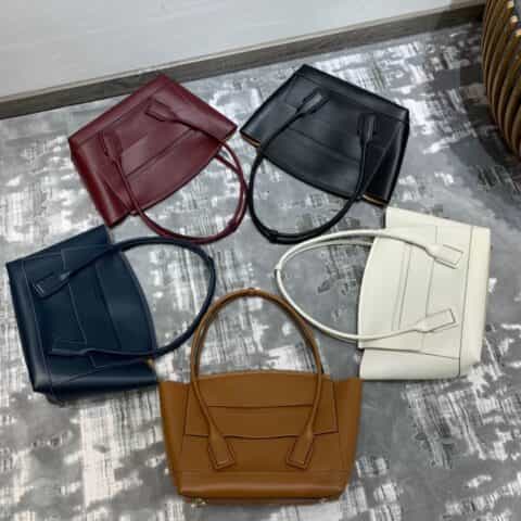 Bottega Veneta葆蝶家 Arco 48 Bag 575941平纹
