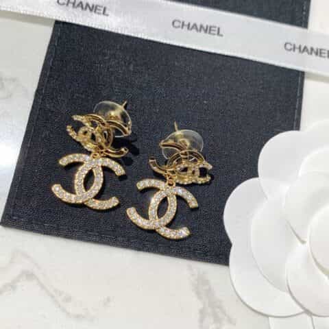 新款CHANEL香奈儿双c珍珠耳钉耳环