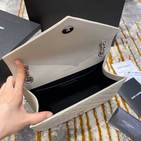Saint laurent Ysl Envelope 24 Bag 487206白色鱼子酱银扣