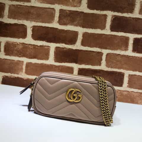 GUCCI古驰GG Marmont波浪纹牛皮三层肩背包546581