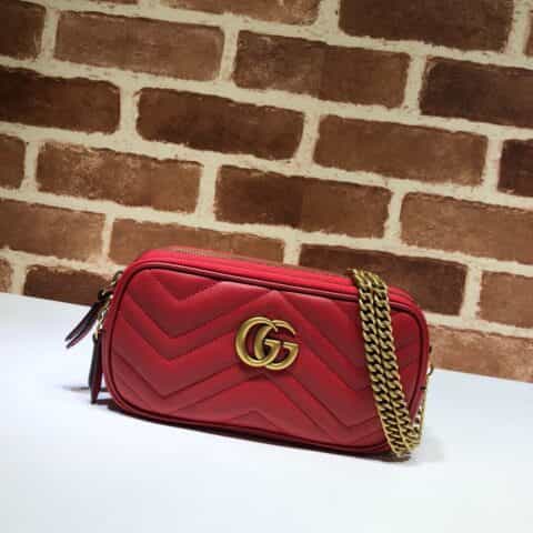 GUCCI古驰GG Marmont波浪纹牛皮三层肩背包546581