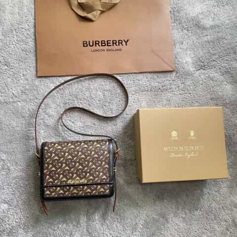 Burberry巴宝莉意大利鞣制皮革Grace - 格雷丝包