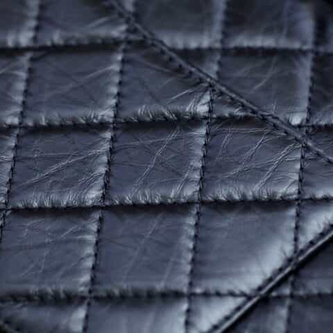 Chanel香奈儿 复刻2.55 reissue系列单肩斜挎包 A37587