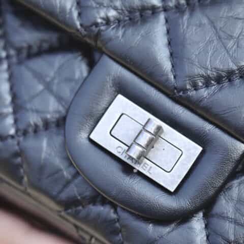 Chanel香奈儿 复刻2.55 reissue系列单肩斜挎包 A37586