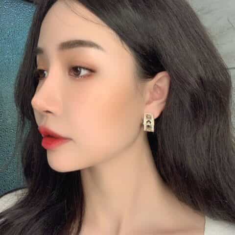 20新款CHANEL香奈儿金色字母镂空耳钉耳环