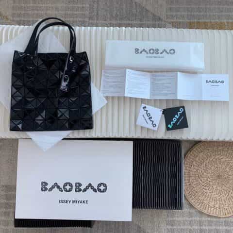 Issey Miyake三宅一生BaoBao新款7格手提袋