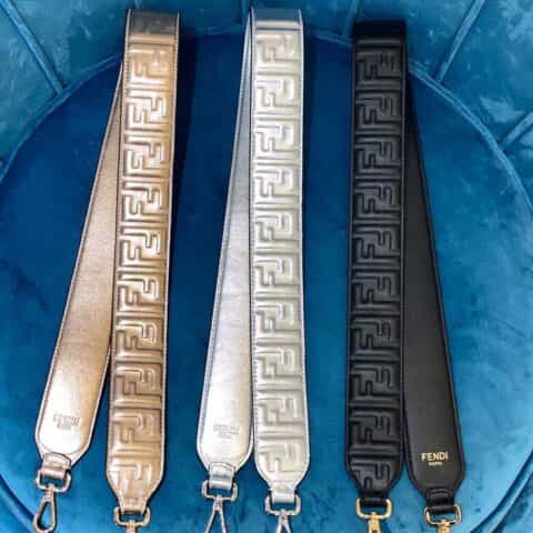 FENDI芬迪双FLOGO标志性柔软小牛皮长肩带709B