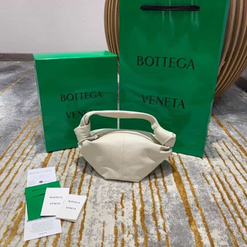 Bottega Veneta葆蝶家 Mini Bag 奶昔白629635