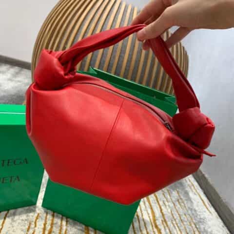 Bottega Veneta葆蝶家 Mini Bag 甲油红629635