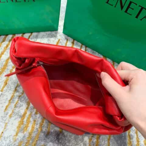 Bottega Veneta葆蝶家 Mini Bag 甲油红629635