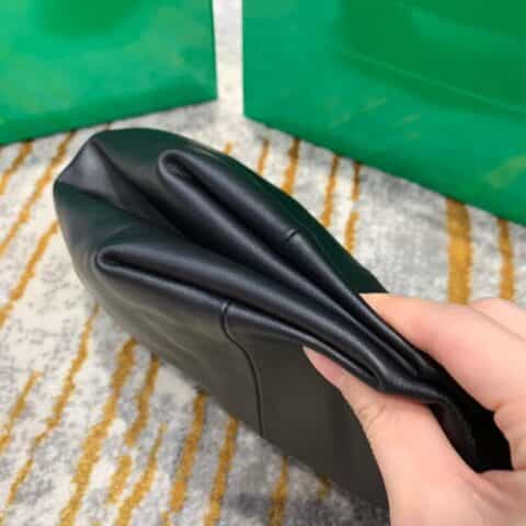 Bottega Veneta葆蝶家 Mini Bag 经典黑629635