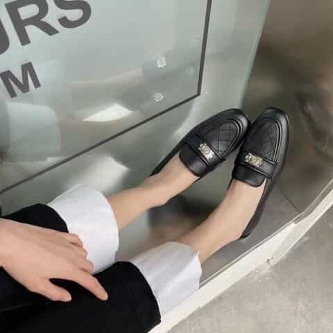 CHANEL香奈儿    2021早春菱格一脚蹬乐福鞋