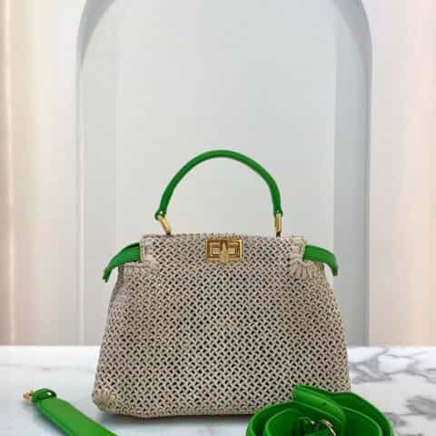 FENDI芬迪拉菲草纯手工编织Peekaboo手袋8272