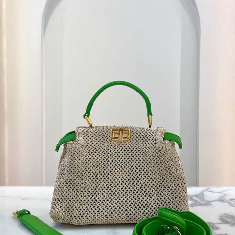 FENDI芬迪拉菲草纯手工编织Peekaboo手袋8272