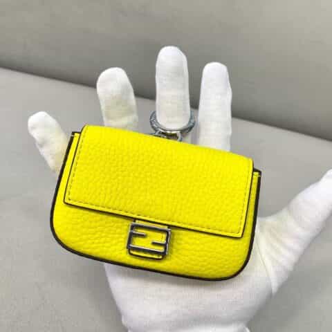 FENDI芬迪超迷你BAGUETTE零钱包315