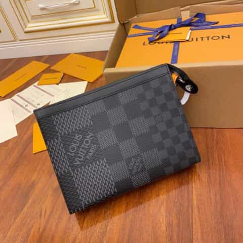 Louis Vuitton LV Pochette Voyage手拿包 N60444