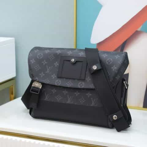 Louis Vuitton LV Messenger PM Voyager斜挎邮差包M40511