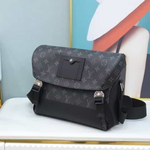 Louis Vuitton LV Messenger PM Voyager斜挎邮差包M40511