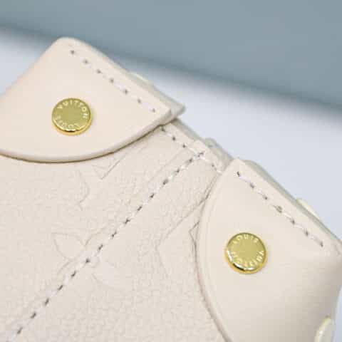 Louis Vuitton LV Petite Malle Souple盒子包 M45394