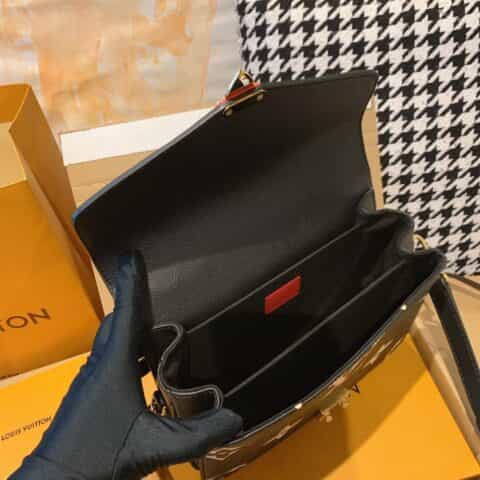 Louis Vuitton LV Crafty Pochette Métis邮差包 M45385