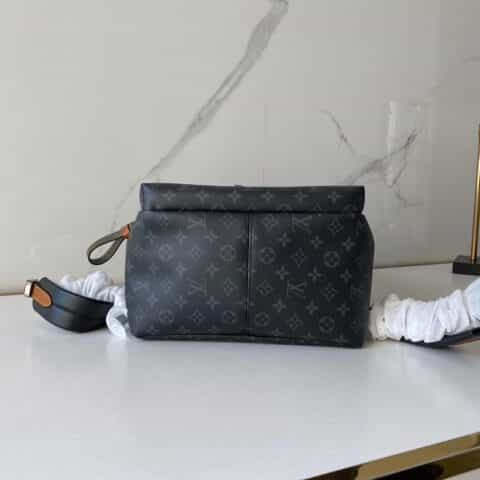 Louis Vuitton LV Discovery双肩包 M45218