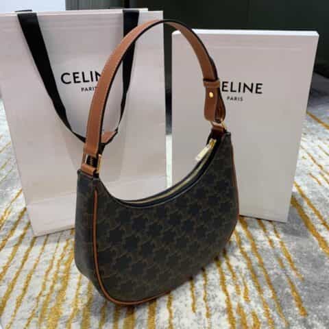 Celine思琳 Ava Bag in Triomphe Canvas 腋下包 193952