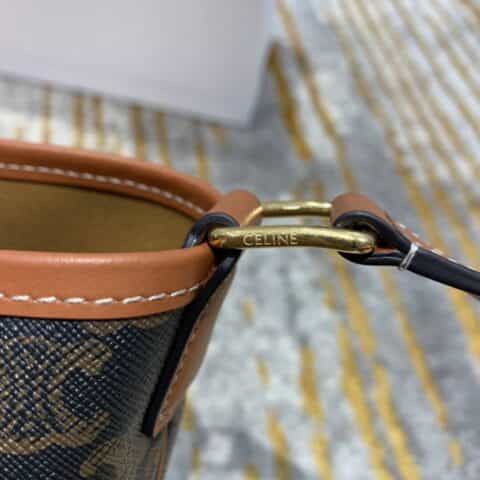 Celine思琳 Small Bucket in Triomphe Canvas水桶包191442