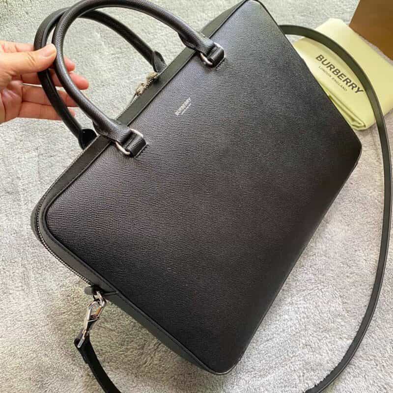 Burberry巴宝莉粒纹牛皮公文包2651