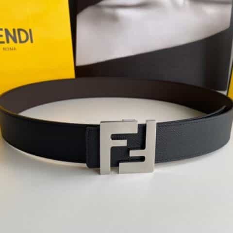 FENDI芬迪   FF徽标精湛工艺金属扣头层牛皮双面用腰带4.0cm