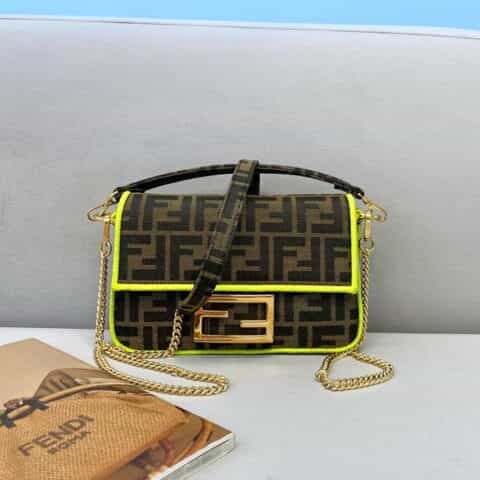 FENDI芬迪经典双F布料Baguette 法棍包772