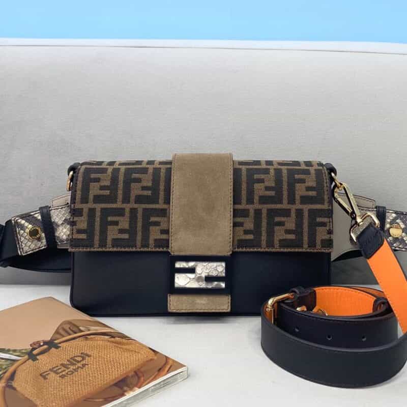 FENDI芬迪2020早春款满Logo设计配蛇皮腰包0122cm