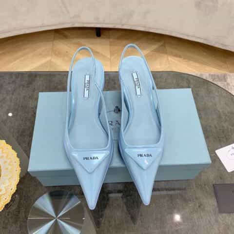 PRADA普拉达   2021春夏新品混种羊皮内里女士凉鞋