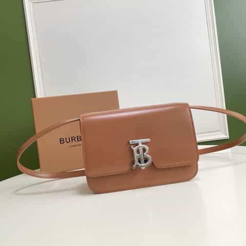 Burberry巴宝莉TB系列 “KINGDOM 王者之都”肩背包