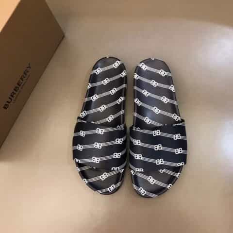 Burberry巴宝莉   3D打印牛皮B 家经典男士拖鞋