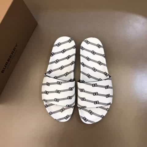 Burberry巴宝莉   3D打印牛皮B 家经典男士拖鞋