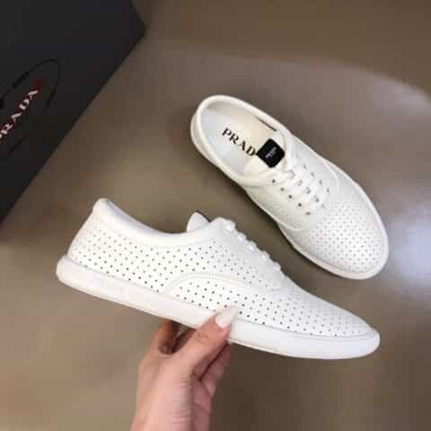 PRADA/普拉达   进口头层小牛皮材质新品男士小牛皮系带运动鞋