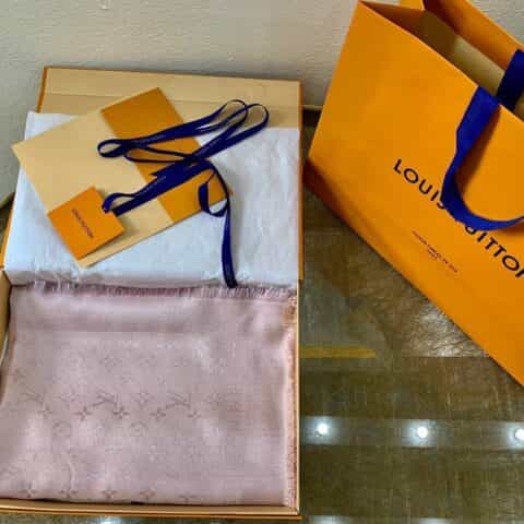 LV路易威登Shine Monogram 染色纱线金属丝混纺披肩M75122 M70805 M75120 M75121 M75123