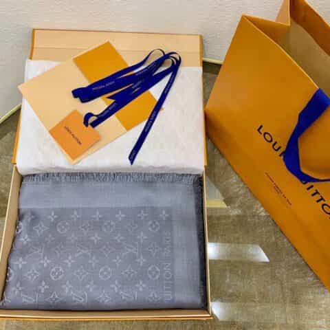 LV路易威登Shine Monogram 染色纱线金属丝混纺披肩M75122 M70805 M75120 M75121 M75123