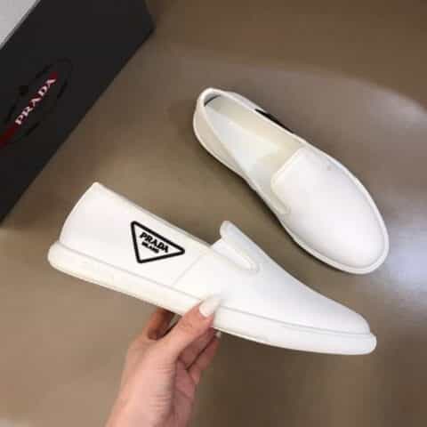 PRADA/普拉达   进口原版头层牛皮P家新品男士套脚乐福便鞋