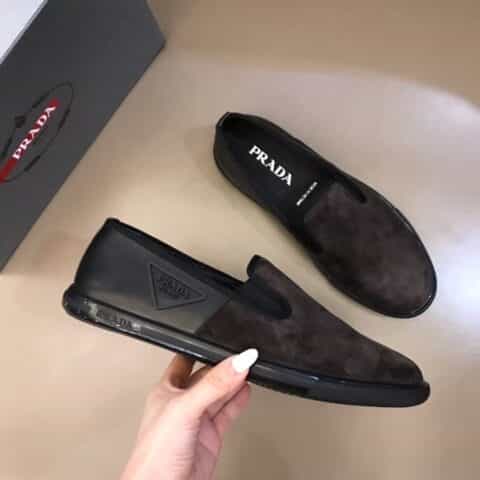 PRADA/普拉达   进口原版头层牛皮P家新品男士套脚乐福便鞋