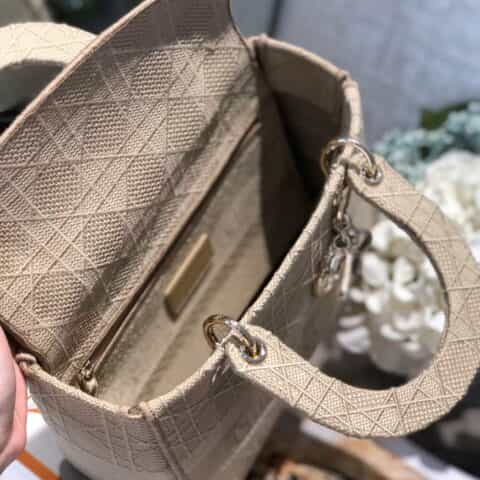 Dior Lady D-Lite 刺绣戴妃包 M0565杏色