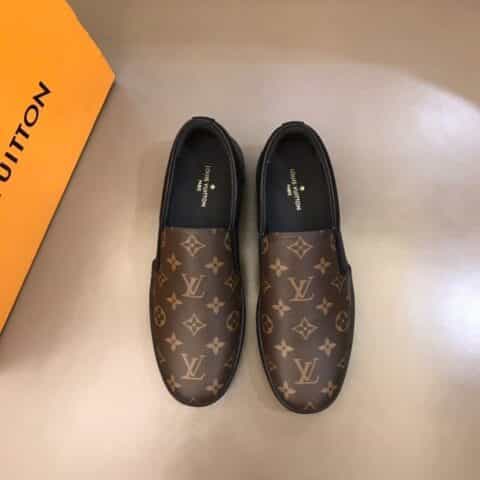 LV/路易威登   头层牛皮奢品男士低帮休闲运动鞋