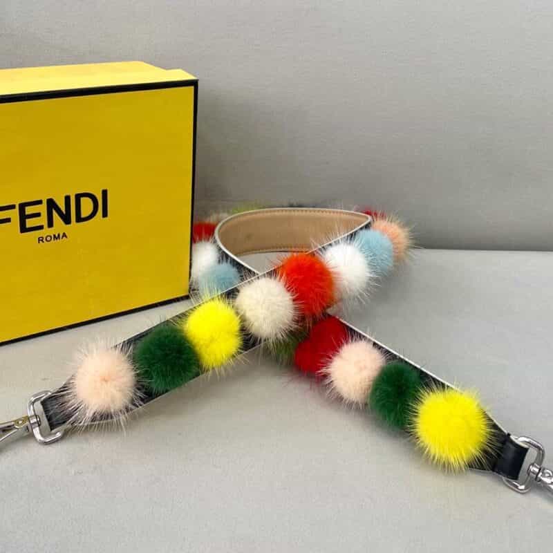FENDI芬迪糖果色水貂毛肩带857L